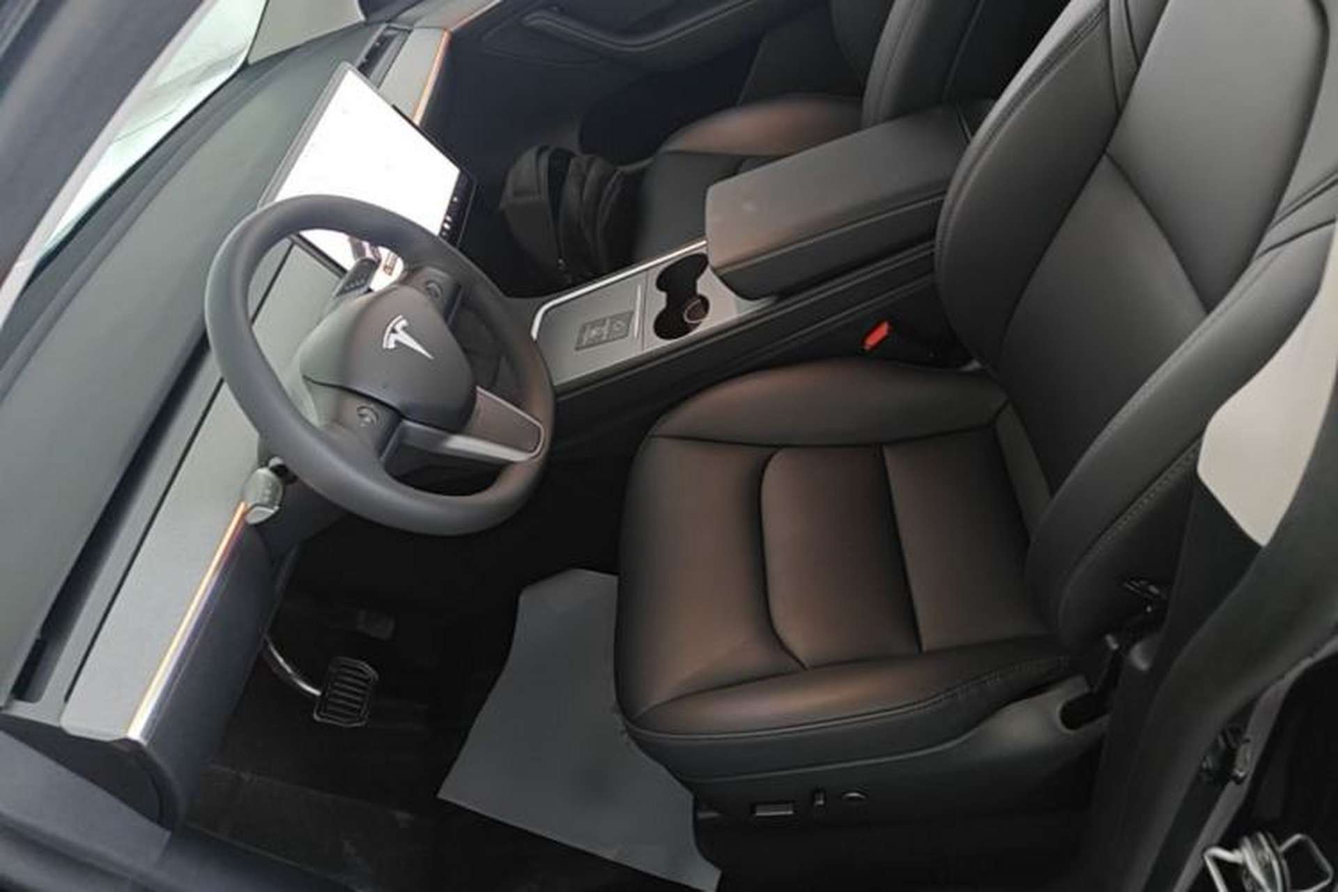 Used Tesla Model Y 2024 Rear-Wheel-Drive Version Left Front Seat