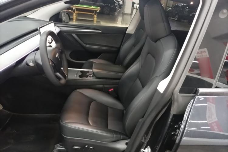 Used Tesla Model Y 2024 Rear-Wheel-Drive Version Left Front Seat