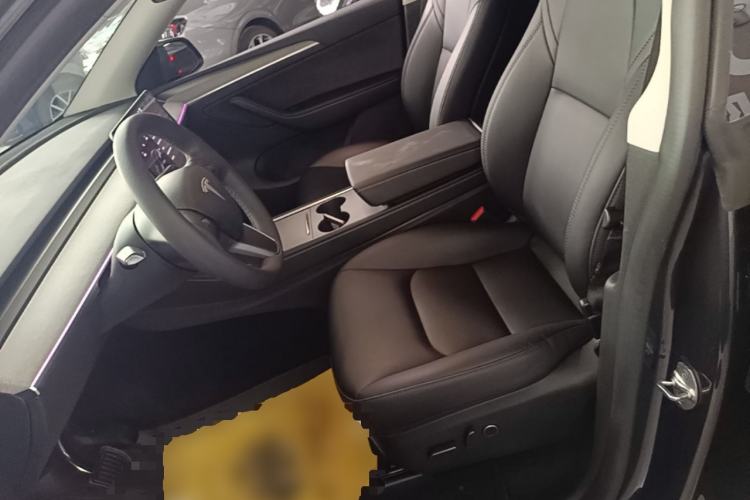 Used Tesla Model Y 2024 Rear-Wheel-Drive Version Left Front Seat