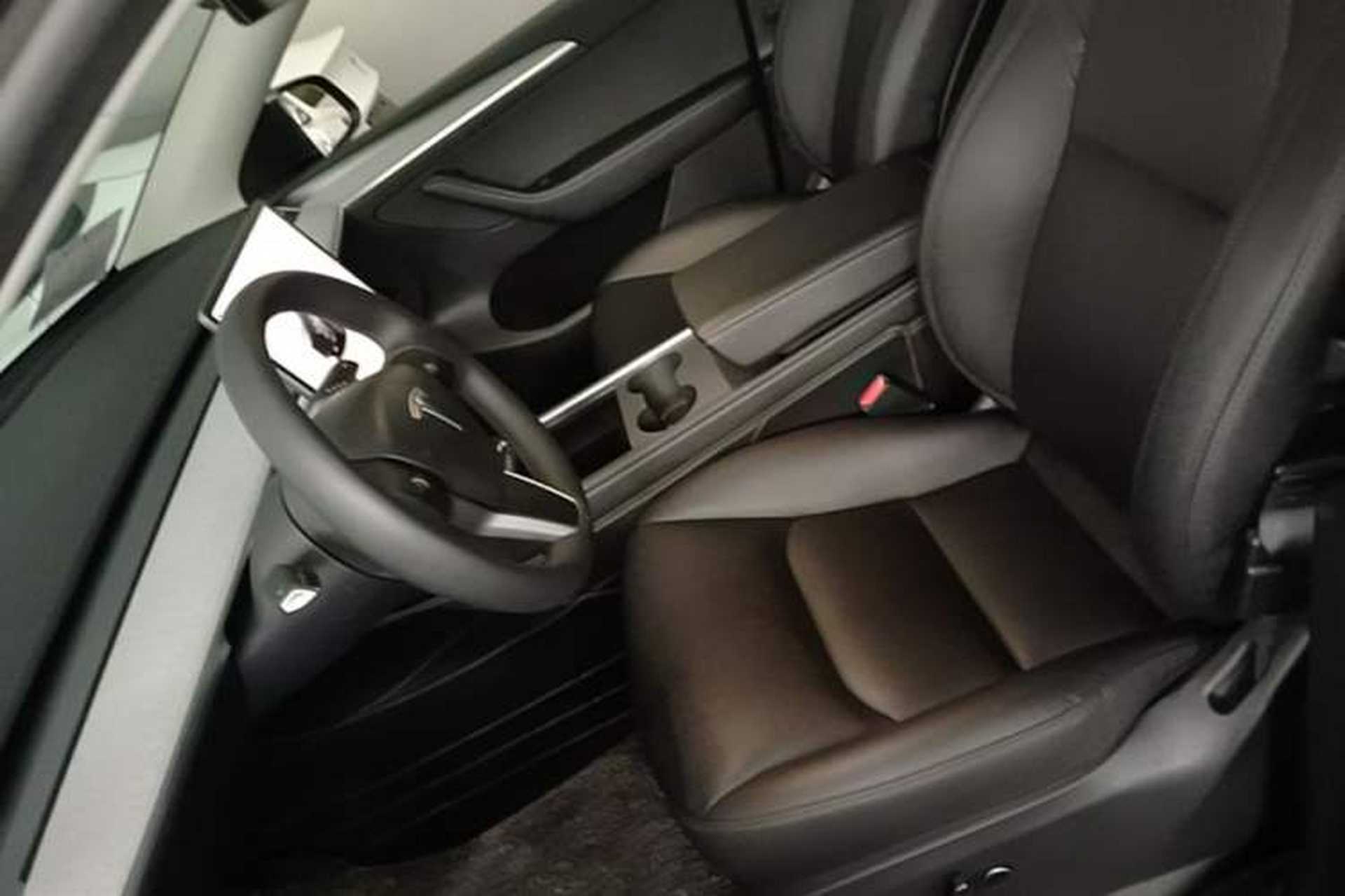 Used Tesla Model Y 2024 Rear-Wheel-Drive Version Left Front Seat
