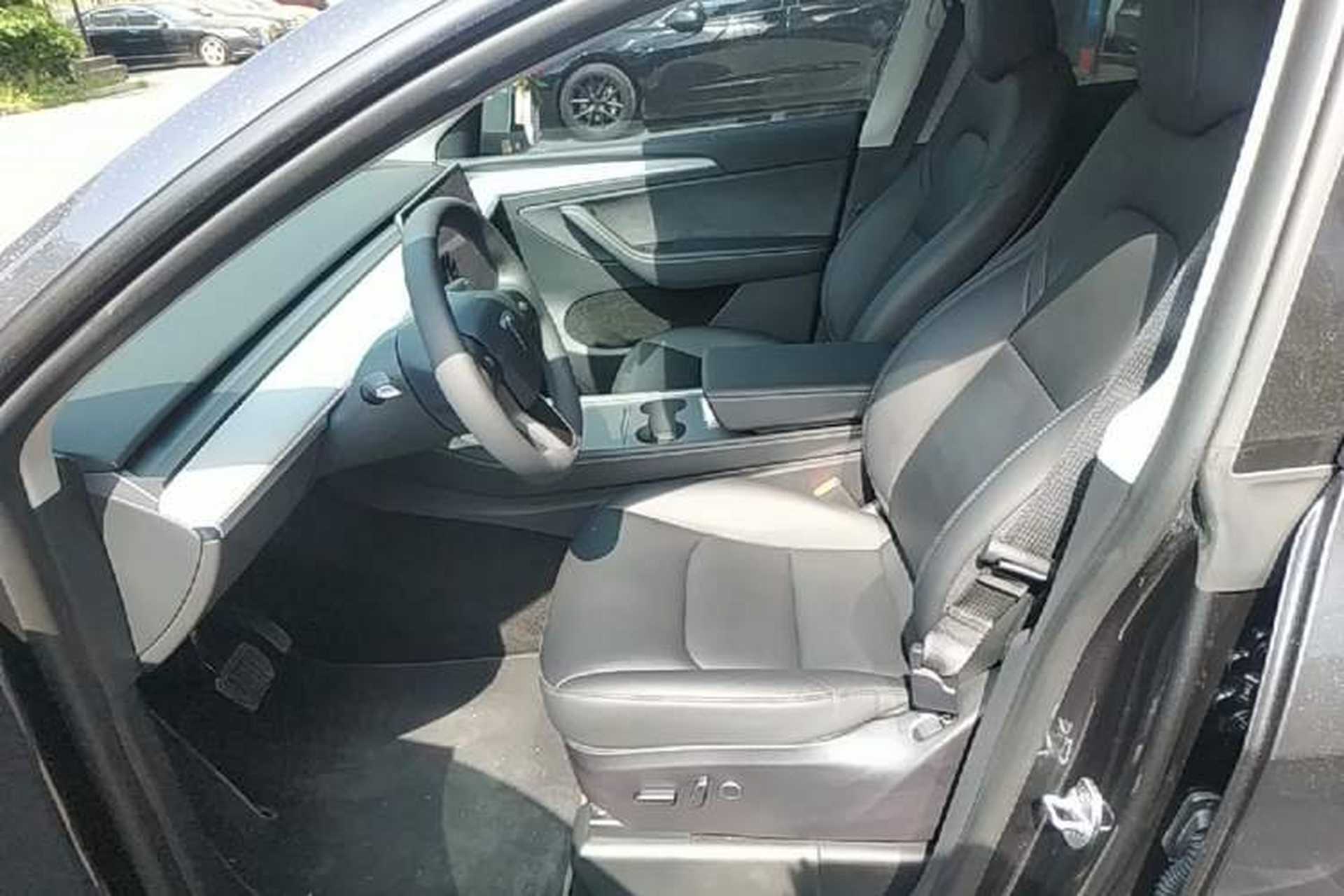 Used Tesla Model Y 2024 Rear-Wheel-Drive Version Left Front Seat