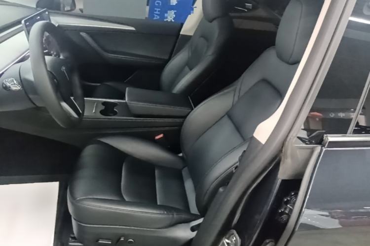 Used Tesla Model Y 2024 Rear-Wheel-Drive Version Left Front Seat