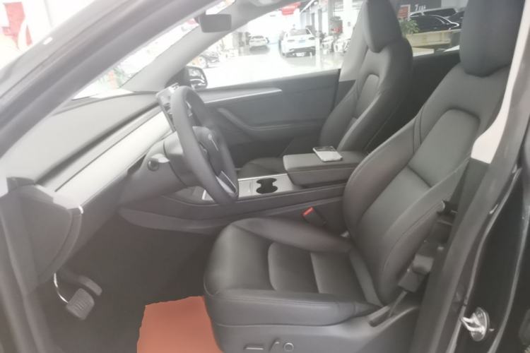 Used Tesla Model Y 2024 Rear-Wheel-Drive Version Left Front Seat