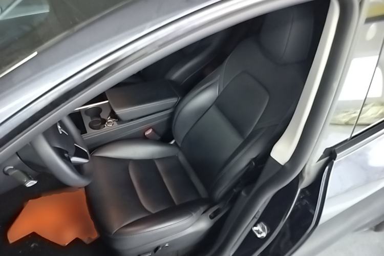 Used Tesla Model Y 2024 Rear-Wheel-Drive Version Left Front Seat