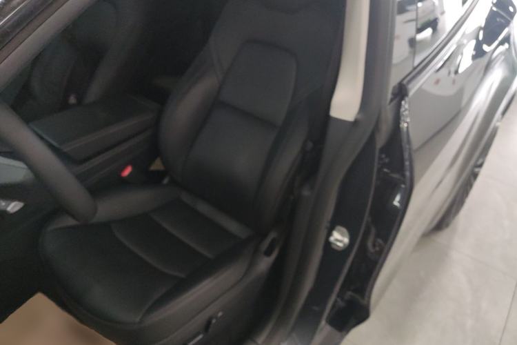 Used Tesla Model Y 2024 Rear-Wheel-Drive Version Left Front Seat