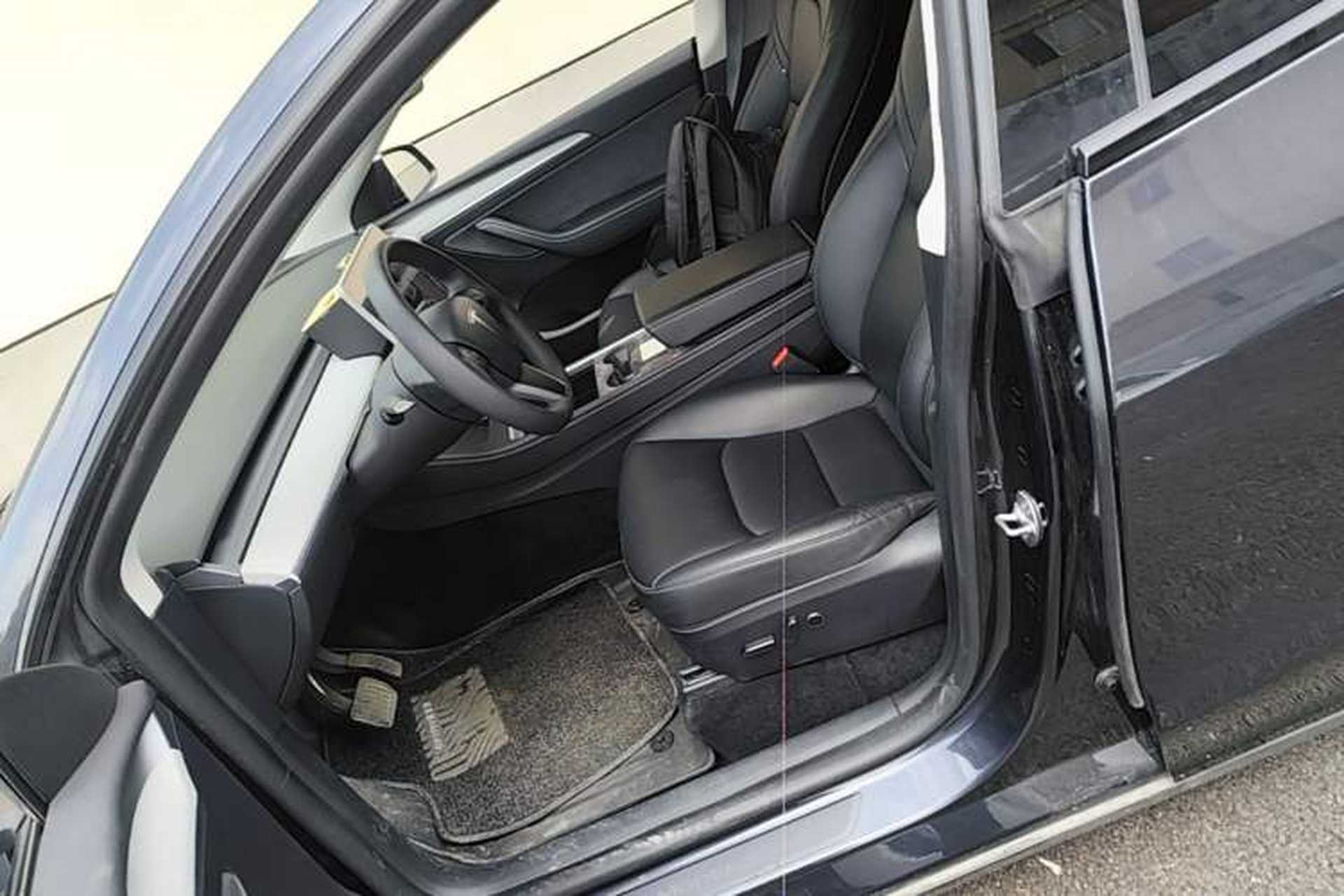 Used Tesla Model Y 2024 Rear-Wheel-Drive Version Left Front Seat