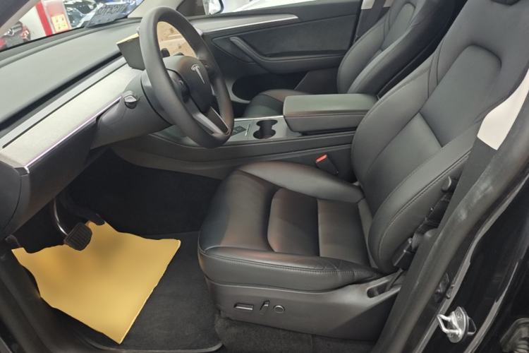 Used Tesla Model Y 2024 Rear-Wheel-Drive Version Left Front Seat