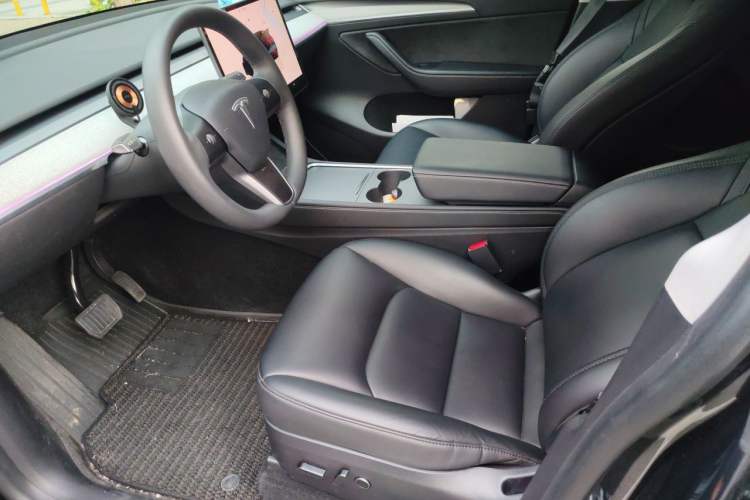 Used Tesla Model Y 2024 Rear-Wheel-Drive Version Left Front Seat