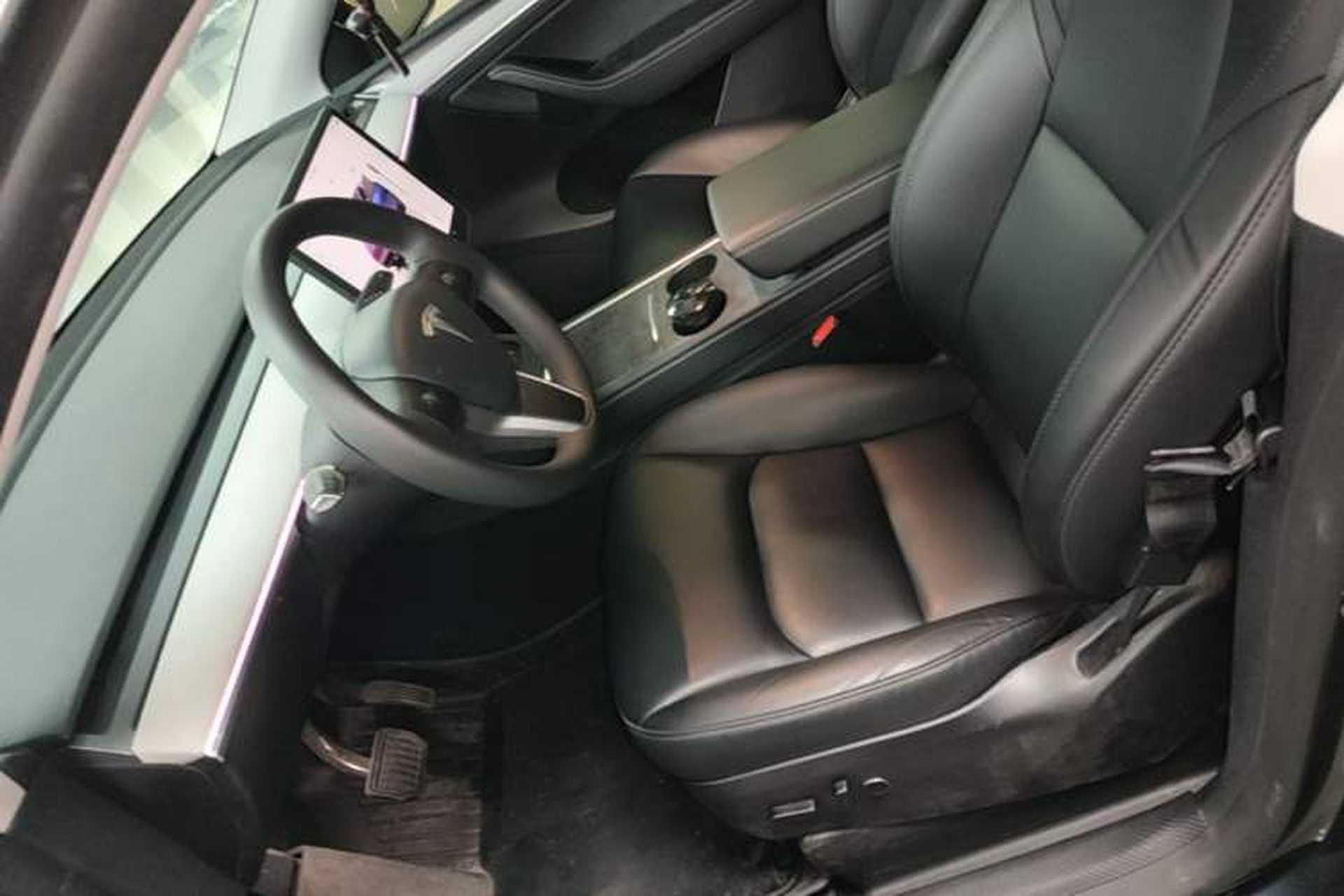 Used Tesla Model Y 2024 Rear-Wheel-Drive Version Left Front Seat