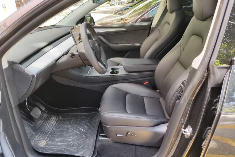 Used Tesla Model Y 2024 Rear-Wheel-Drive Version Left Front Seat