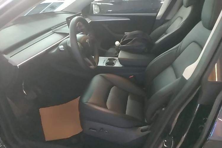 Used Tesla Model Y 2024 Rear-Wheel-Drive Version Left Front Seat