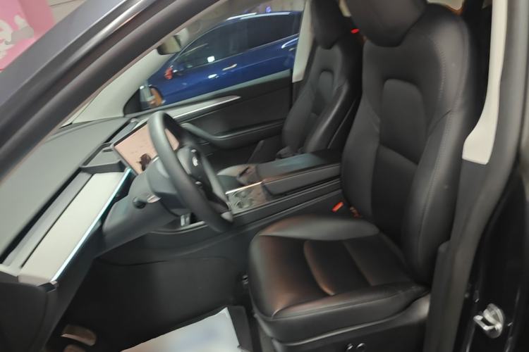 Used Tesla Model Y 2024 Rear-Wheel-Drive Version Left Front Seat