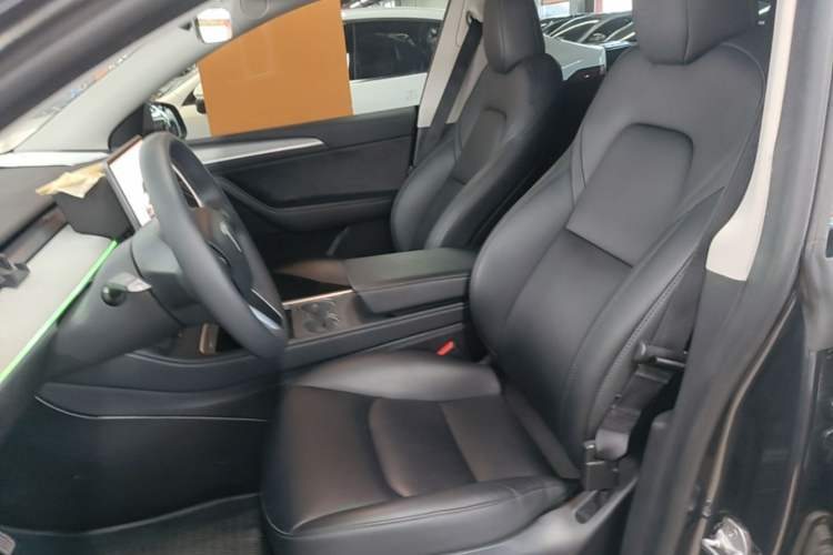 Used Tesla Model Y 2024 Rear-Wheel-Drive Version Left Front Seat
