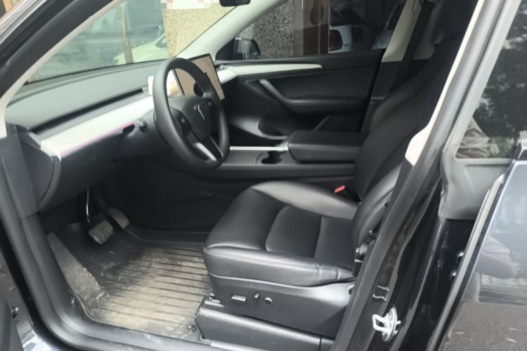 Used Tesla Model Y 2024 Rear-Wheel-Drive Version Left Front Seat