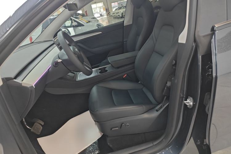 Used Tesla Model Y 2024 Rear-Wheel-Drive Version Left Front Seat