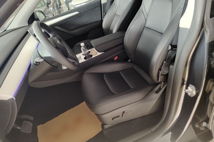 Used Tesla Model Y 2024 Rear-Wheel-Drive Version Left Front Seat