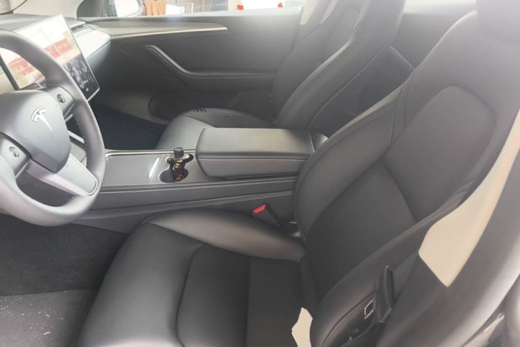 Used Tesla Model Y 2024 Rear-Wheel-Drive Version Left Front Seat