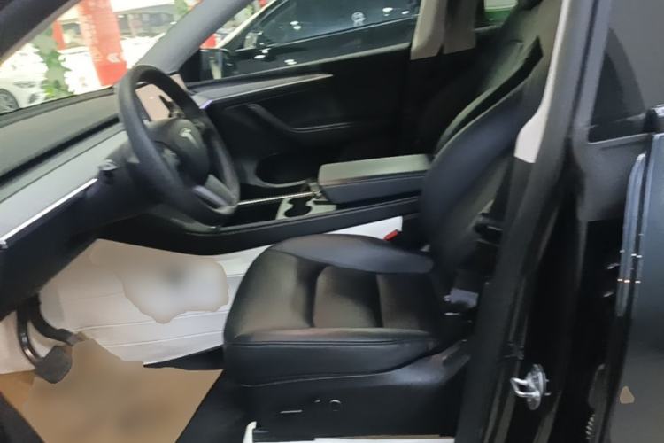 Used Tesla Model Y 2024 Rear-Wheel-Drive Version Left Front Seat