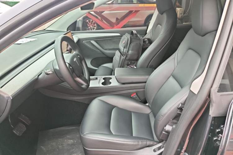 Used Tesla Model Y 2024 Rear-Wheel-Drive Version Left Front Seat