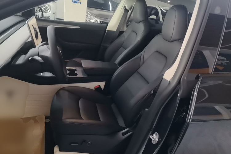 Used Tesla Model Y 2024 Rear-Wheel-Drive Version Left Front Seat