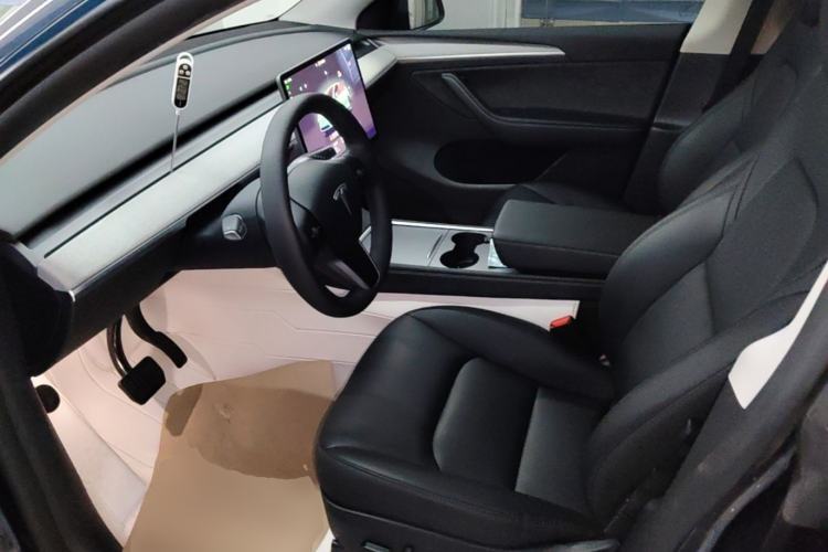 Used Tesla Model Y 2024 Rear-Wheel-Drive Version Left Front Seat