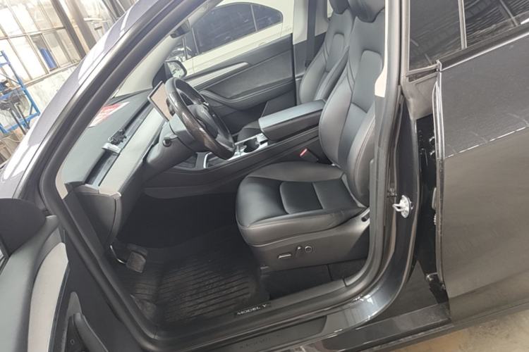 Used Tesla Model Y 2024 Rear-Wheel-Drive Version Left Front Seat