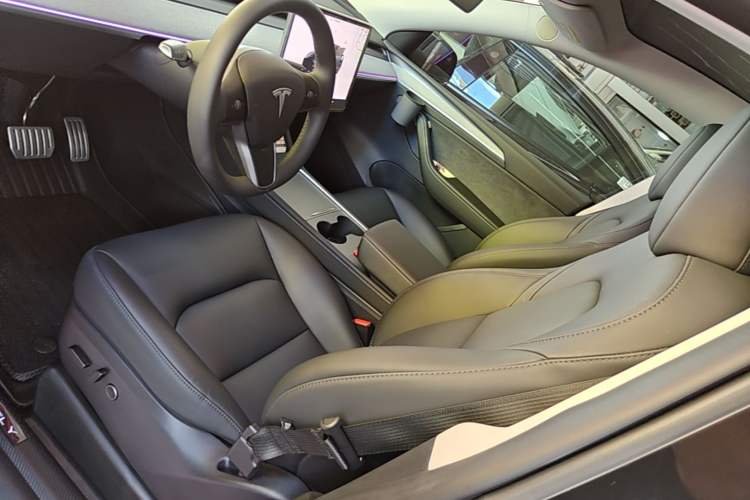 Used Tesla Model Y 2024 Rear-Wheel-Drive Version Left Front Seat