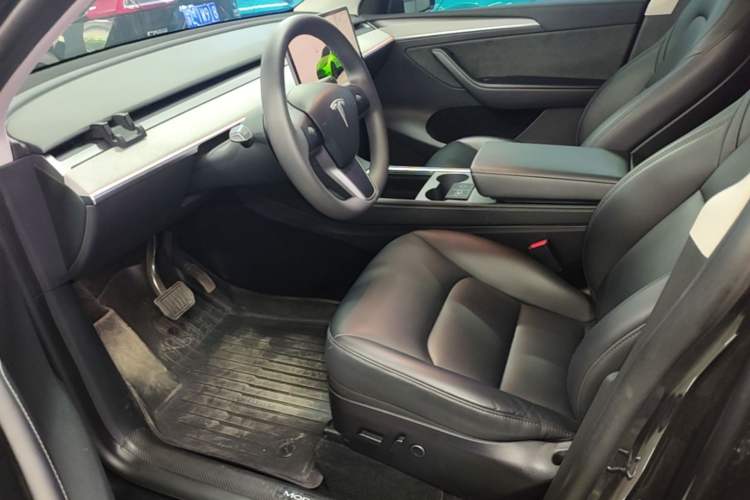 Used Tesla Model Y 2024 Rear-Wheel-Drive Version Left Front Seat
