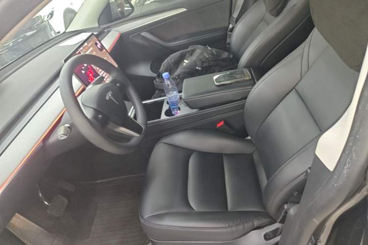 Used Tesla Model Y 2024 Rear-Wheel-Drive Version Left Front Seat