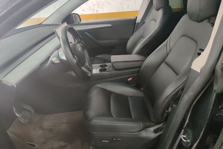 Used Tesla Model Y 2024 Rear-Wheel-Drive Version Left Front Seat