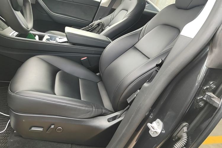 Used Tesla Model Y 2024 Rear-Wheel-Drive Version Left Front Seat