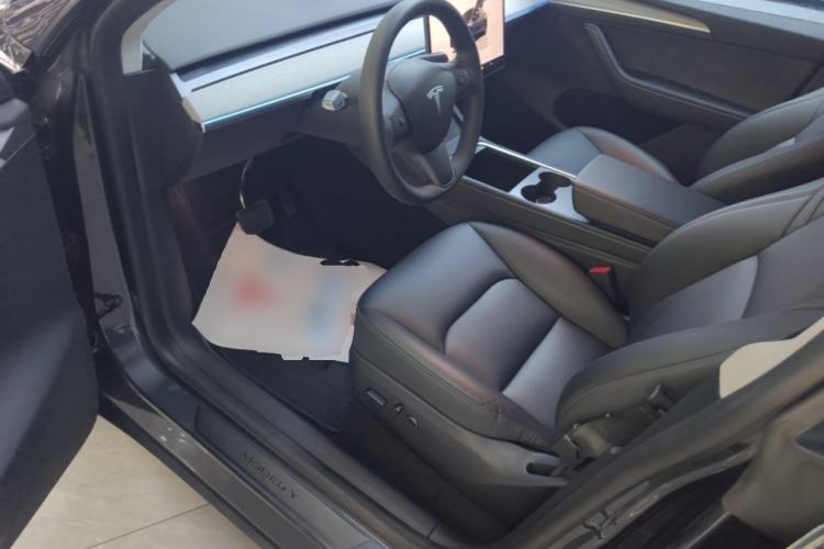 Used Tesla Model Y 2024 Rear-Wheel-Drive Version Left Front Seat