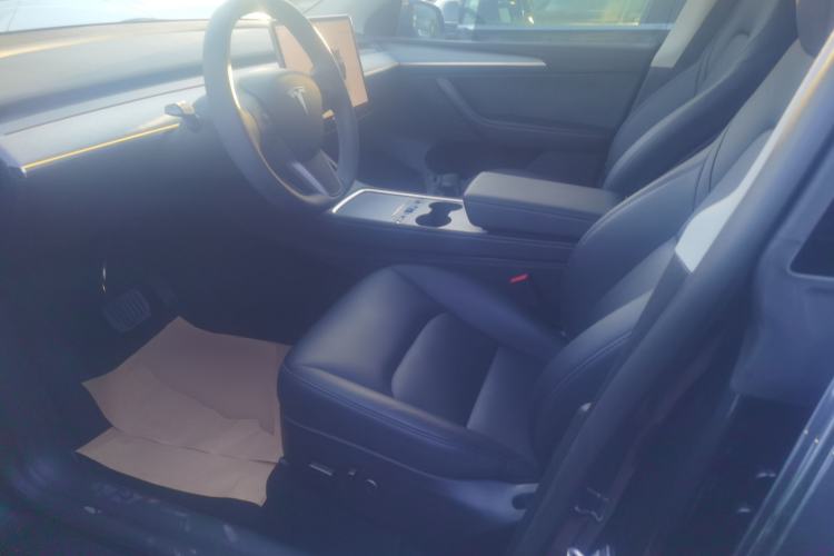 Used Tesla Model Y 2024 Rear-Wheel-Drive Version Left Front Seat