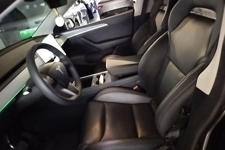 Used Tesla Model Y 2024 Rear-Wheel-Drive Version Left Front Seat