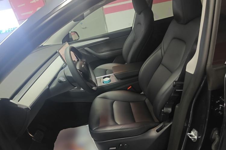 Used Tesla Model Y 2024 Rear-Wheel-Drive Version Left Front Seat