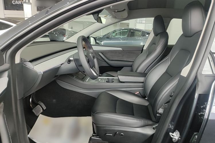 Used Tesla Model Y 2024 Rear-Wheel-Drive Version Left Front Seat