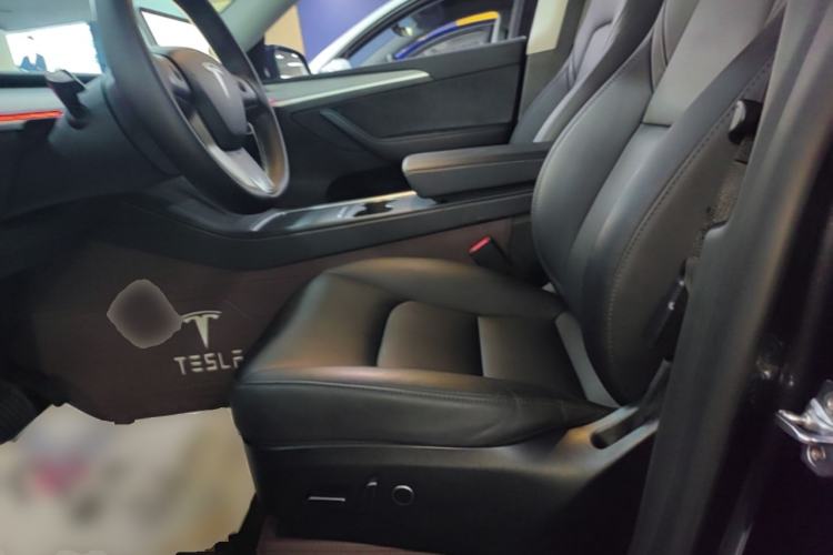 Used Tesla Model Y 2024 Rear-Wheel-Drive Version Left Front Seat