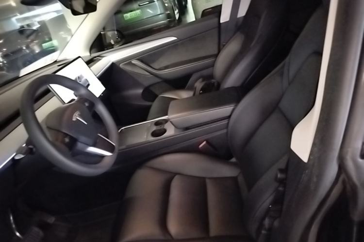 Used Tesla Model Y 2024 Rear-Wheel-Drive Version Left Front Seat