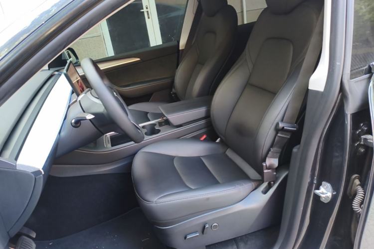 Used Tesla Model Y 2024 Rear-Wheel-Drive Version Left Front Seat