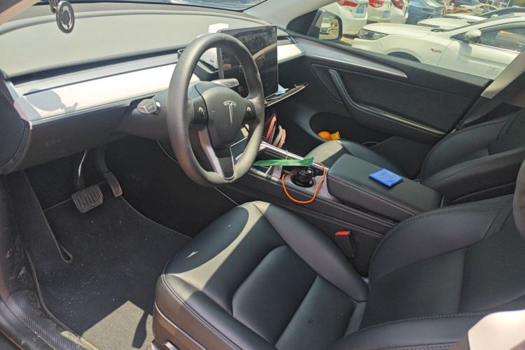 Used Tesla Model Y 2024 Rear-Wheel-Drive Version Left Front Seat