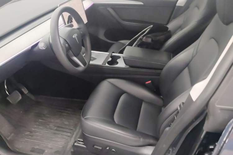 Used Tesla Model Y 2024 Rear-Wheel-Drive Version Left Front Seat