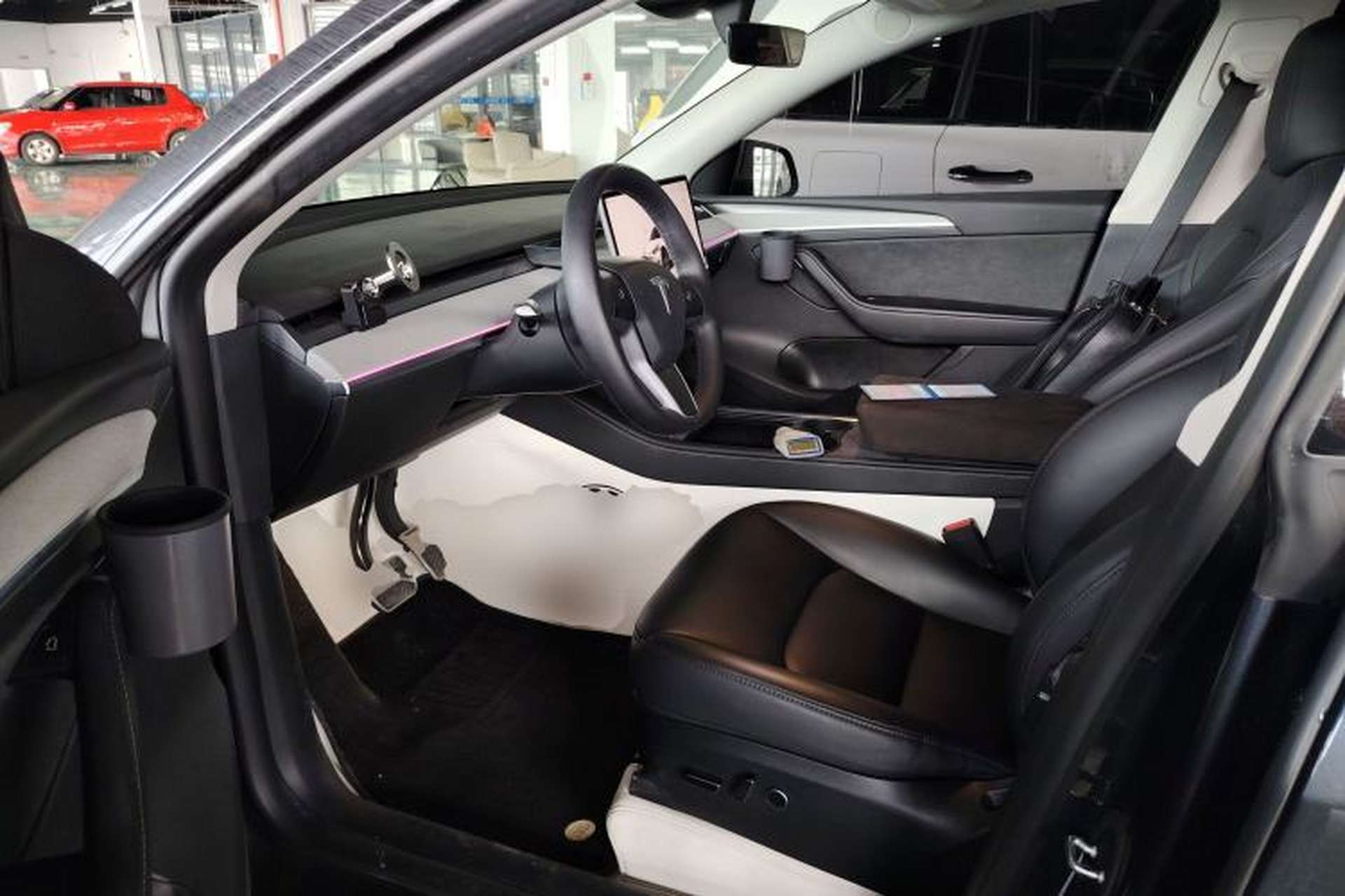 Used Tesla Model Y 2024 Rear-Wheel-Drive Version Left Front Seat