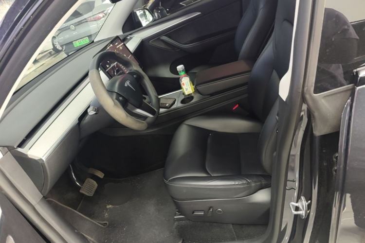 Used Tesla Model Y 2024 Rear-Wheel-Drive Version Left Front Seat