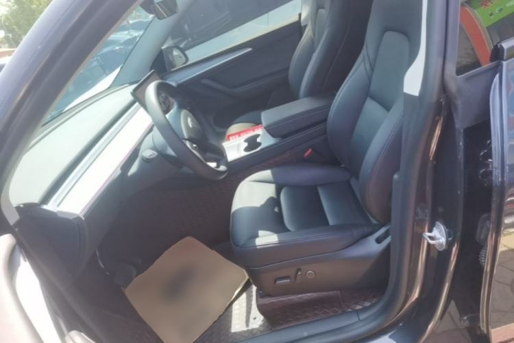 Used Tesla Model Y 2024 Rear-Wheel-Drive Version Left Front Seat
