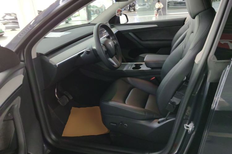 Used Tesla Model Y 2024 Rear-Wheel-Drive Version Left Front Seat