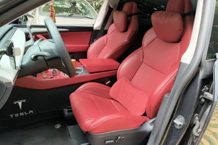 Used Tesla Model Y 2024 Rear-Wheel-Drive Version Left Front Seat