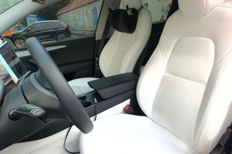 Used Tesla Model Y 2024 Rear-Wheel-Drive Version Left Front Seat