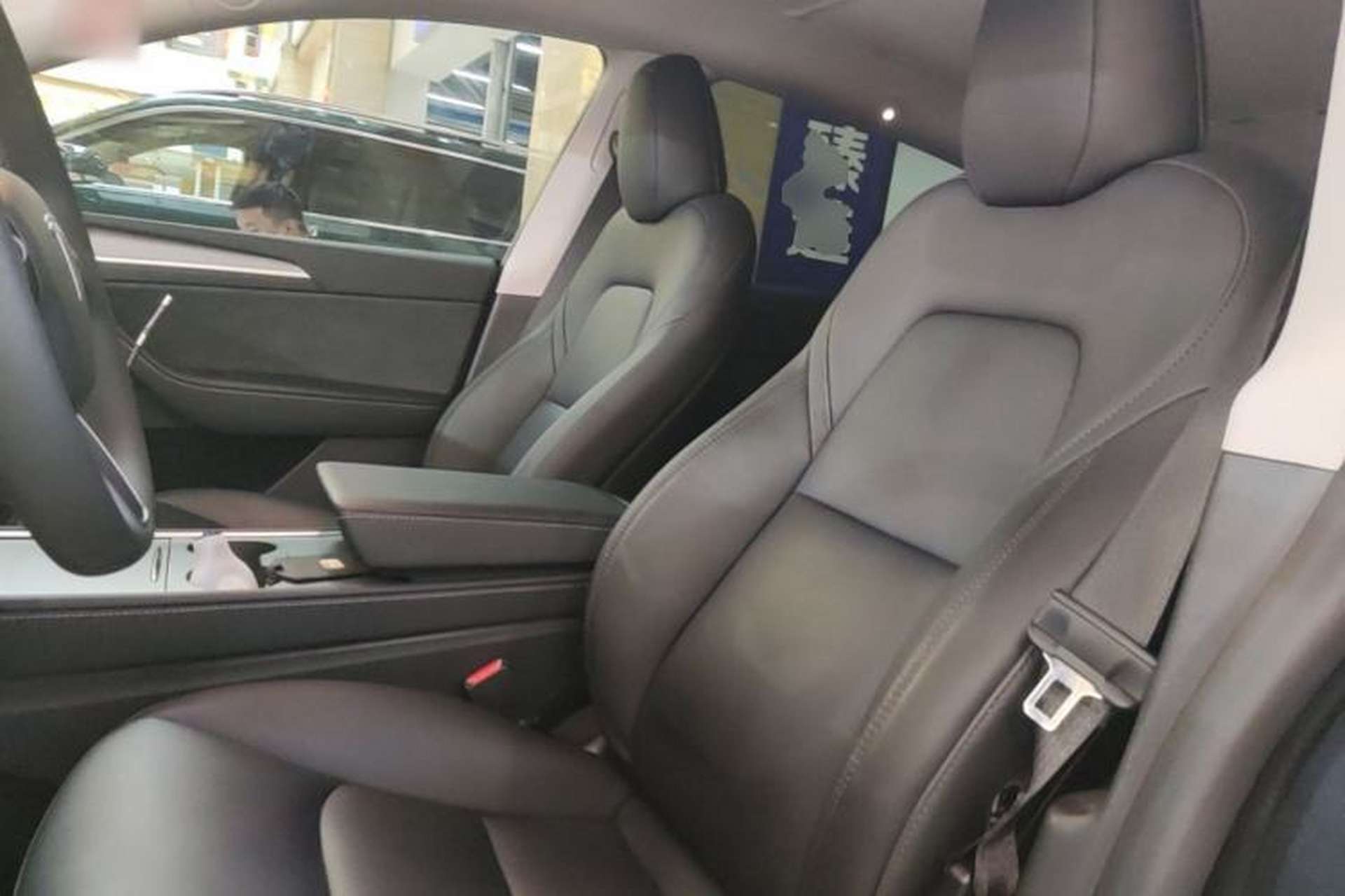 Used Tesla Model Y 2024 Rear-Wheel-Drive Version Left Front Seat