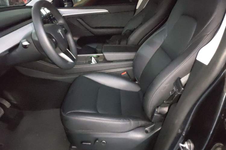 Used Tesla Model Y 2024 Rear-Wheel-Drive Version Left Front Seat