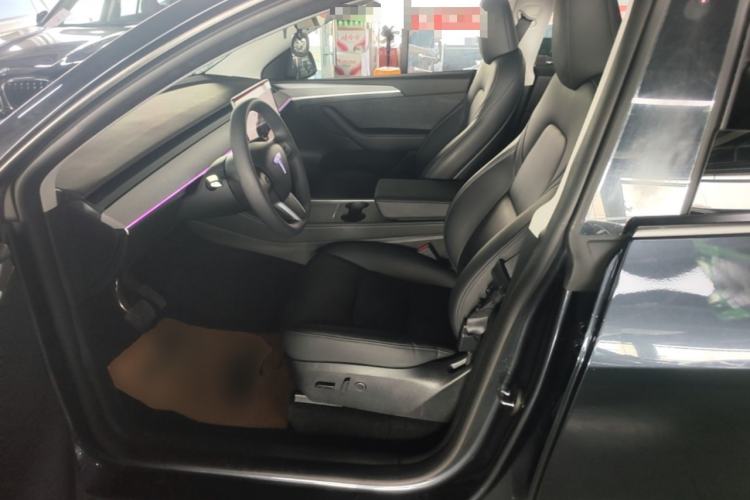 Used Tesla Model Y 2024 Rear-Wheel-Drive Version Left Front Seat